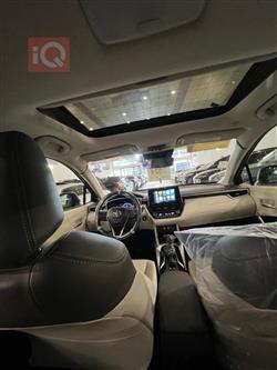 تۆیۆتا کۆرۆلا کرۆس